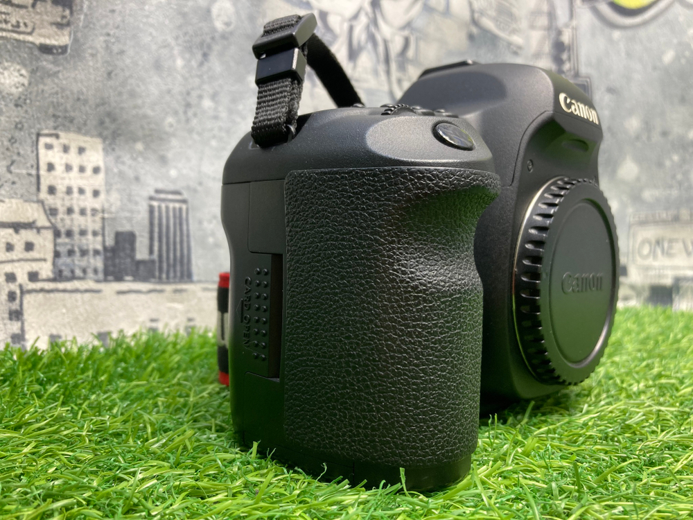 Canon EOS 5D Mark II 18.000 кадров