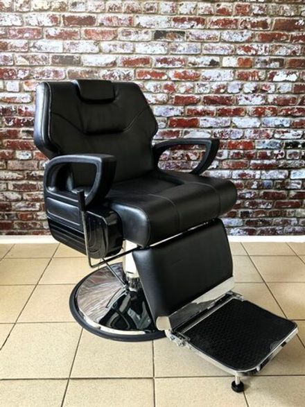Кресло парикмахерское для барбершопа Гильермо