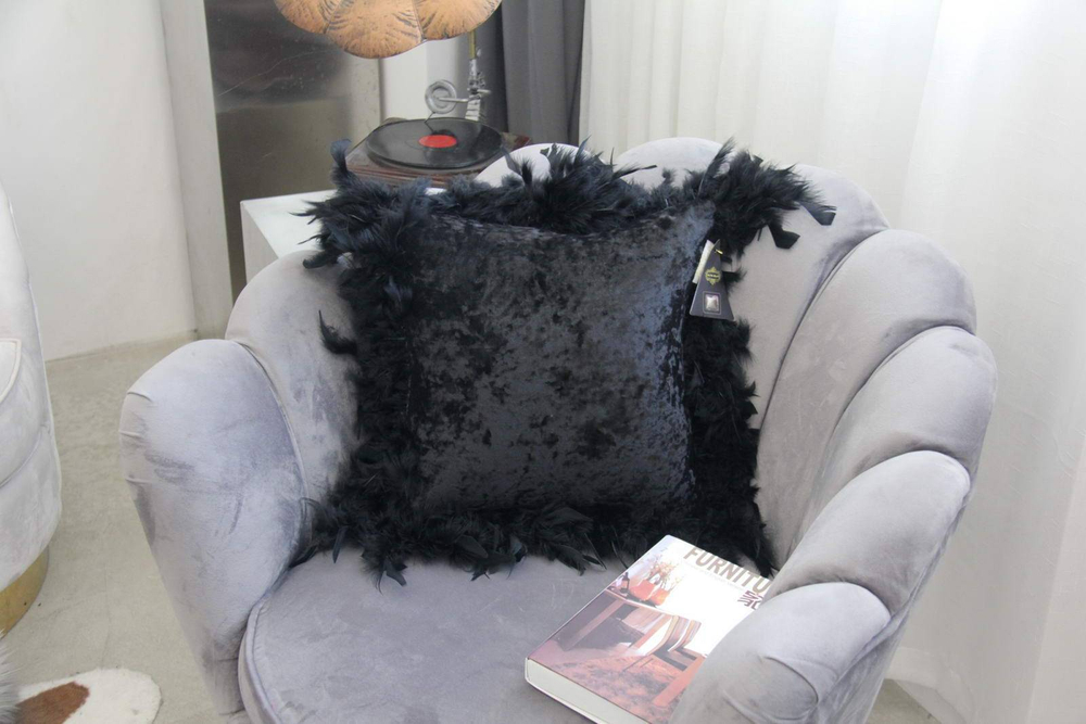 Наволочка 40х40 Sofi De MarkO Бурлеск черная