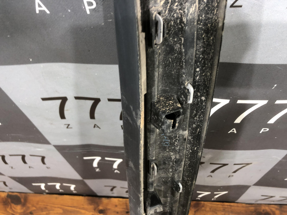 Накладка двери передняя правая Mitsubishi Outlander 3 15-нв Б/У Оригинал 5727A404