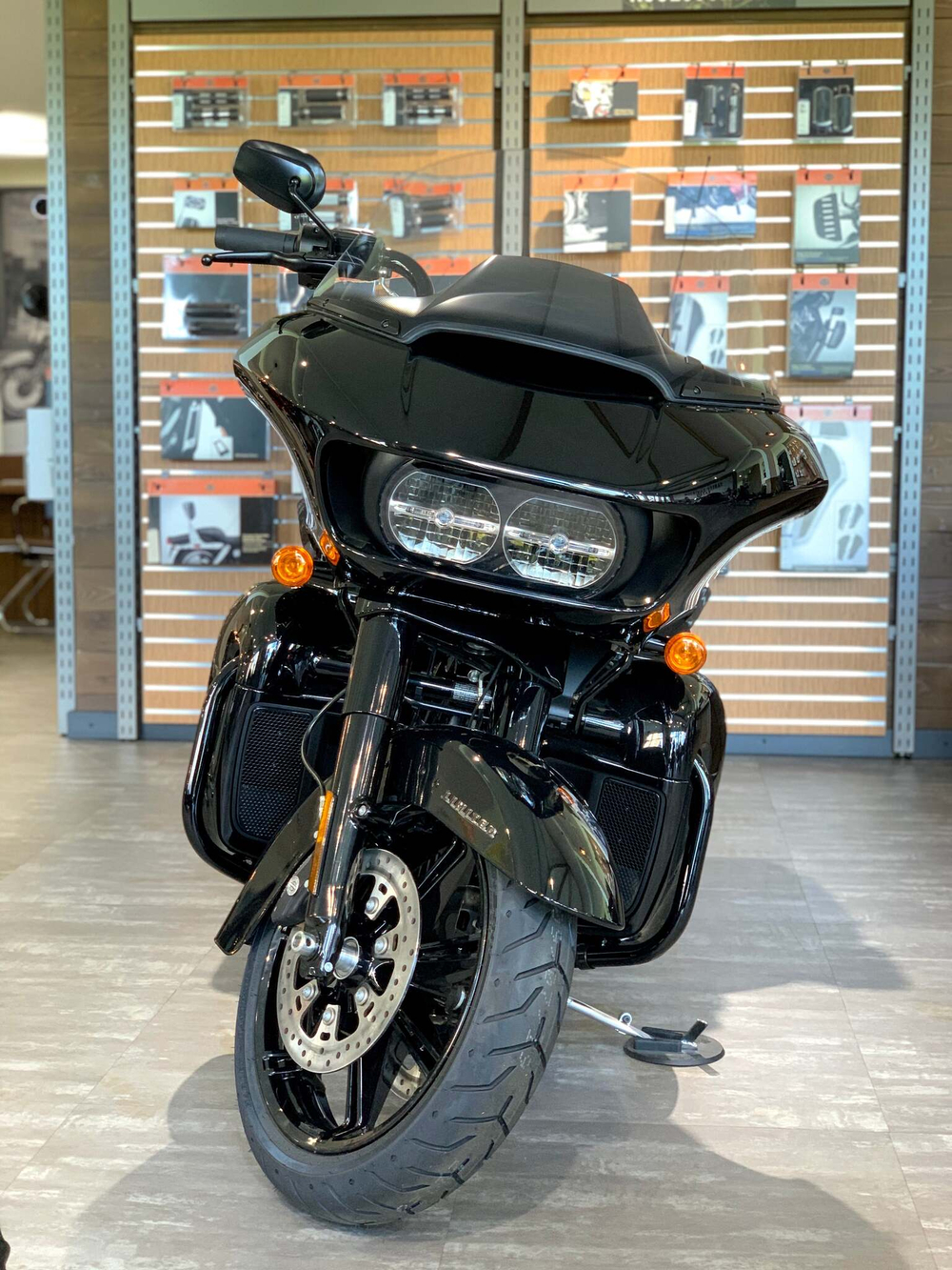 Мотоцикл Harley-Davidson Road Glide Limited 114 (BLACK) с НДС