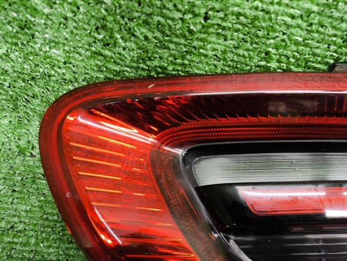 Фонарь левый внутренний Porsche Macan 95b (14-18)
