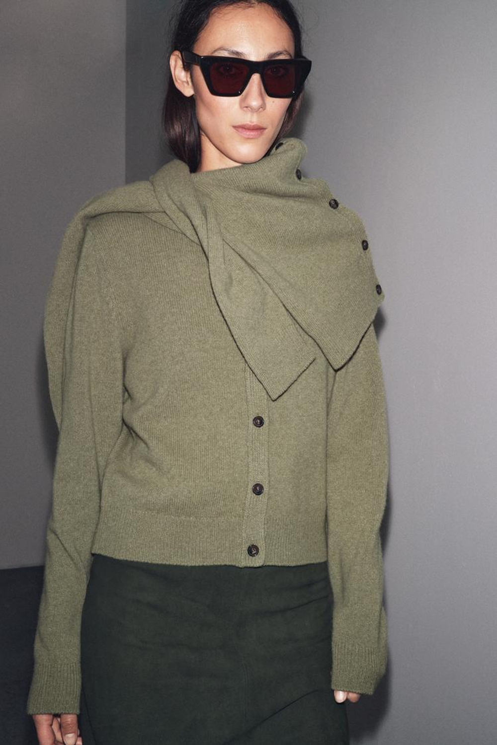 ZARA БАЗОВЫЙ КАРДИГАН ИЗ КАШЕМИРА И ШЕРСТИ, ЗЕЛЕНЫЙ