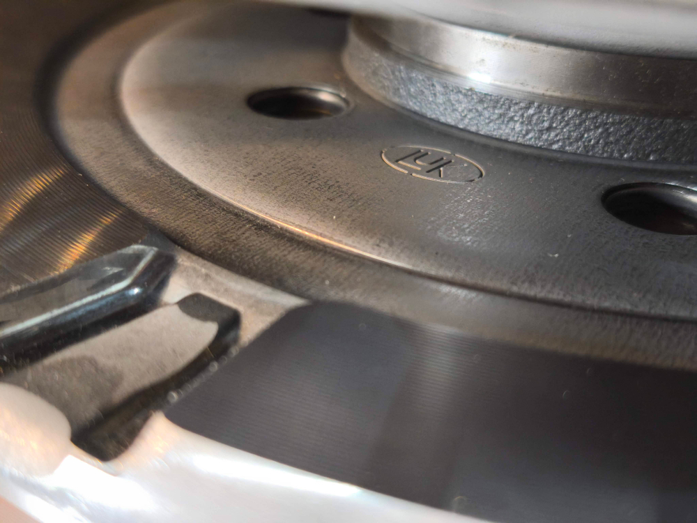 Двухмассовый маховик Luk Audi  A4 B8  A5 8TA