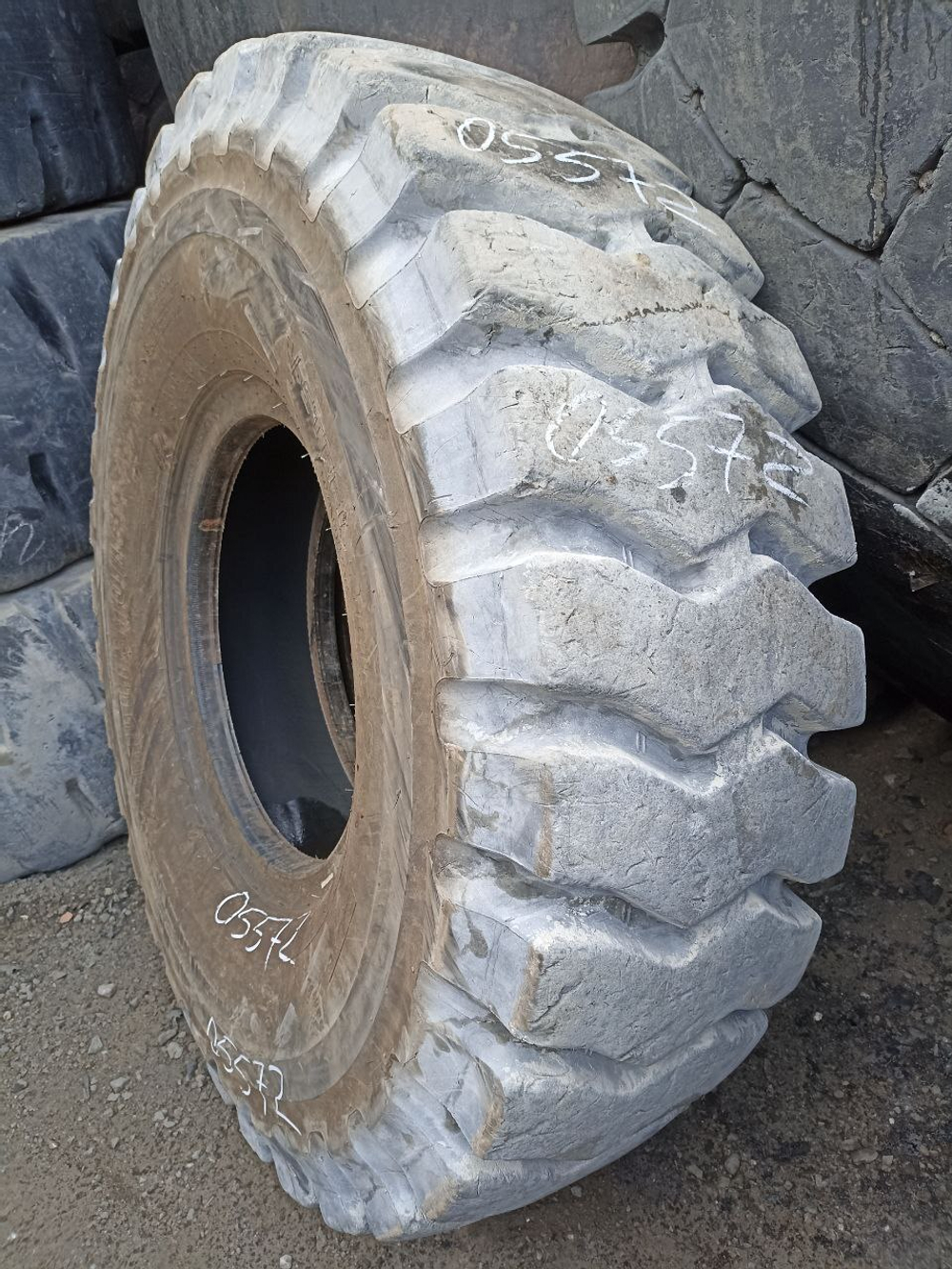 16.00R25 Bridgestone VRLS шина б/у