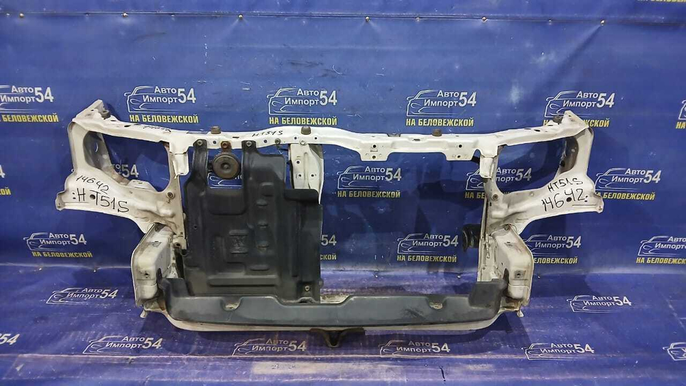 Рамка радиатора / телевизор SUZUKI SWIFT 2000-2004