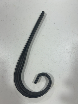 Кованый элемент "запятая" размером 200* 85мм профильная труба 15*15мм.