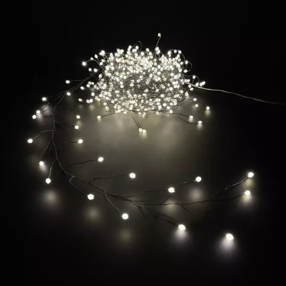 Светодиодная нить Капли 400 белых ламп, 10 м., 24В, черный провод, LUCA (84917)
