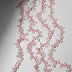 Розовый кварц натуральный, перышки, 10-22мм