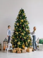 большая елка интерьерная