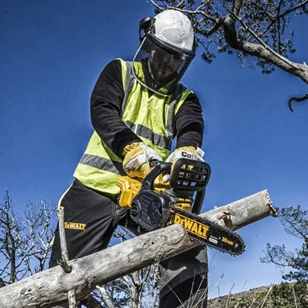 DeWalt DCM565P1 аккумуляторная цепная пила (1 x 5 Ач, ЗУ)