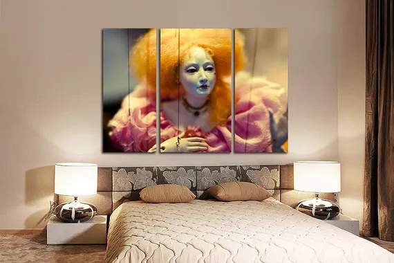 Модульная картина " Кукольная девушка "