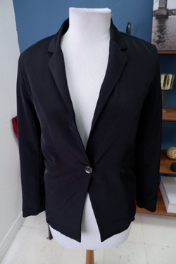 Пиджак базовый 42 размер