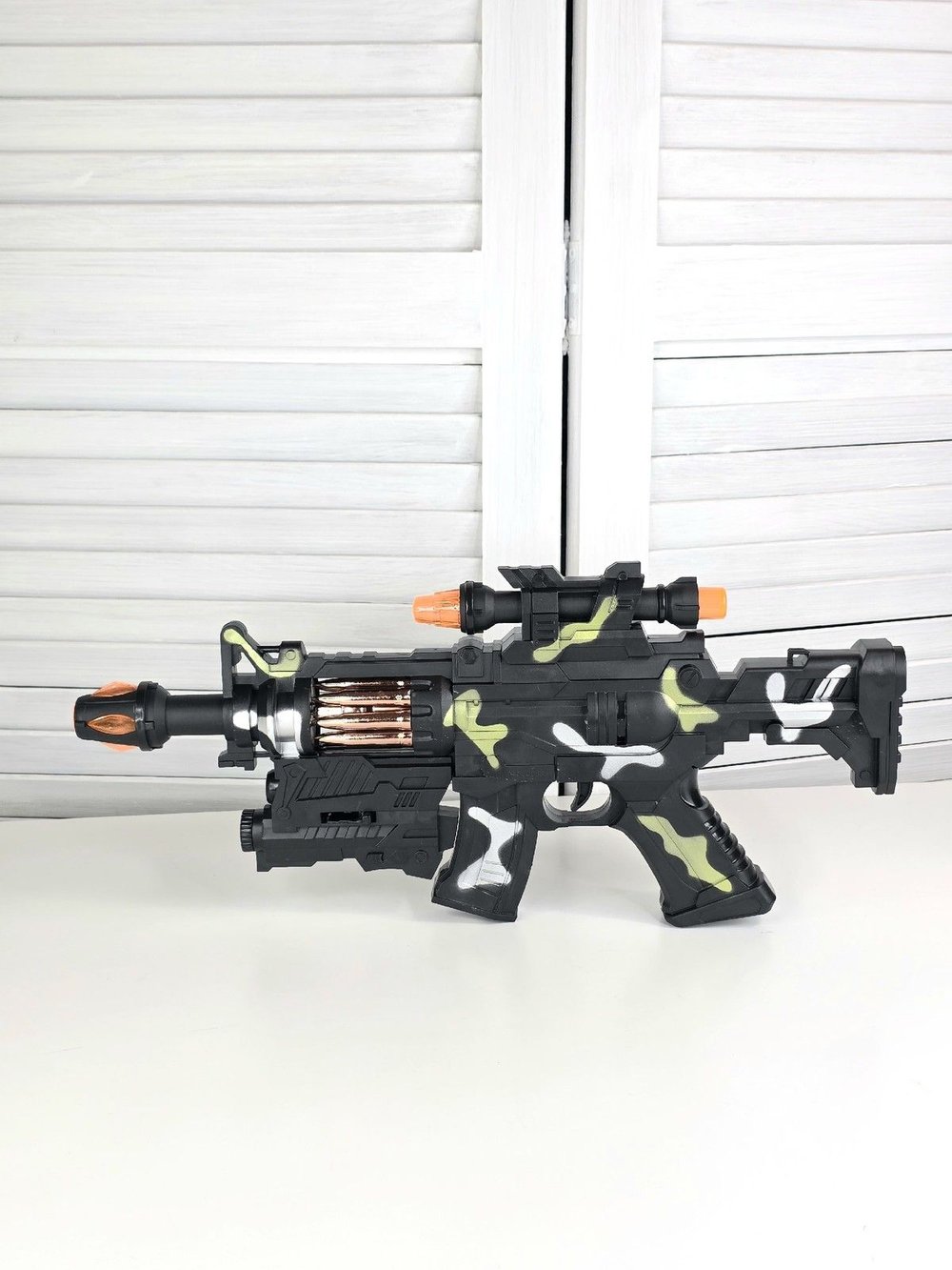 Автомат с лазерным прицелом свет/звук/мягкие пули в коробке (200346852)