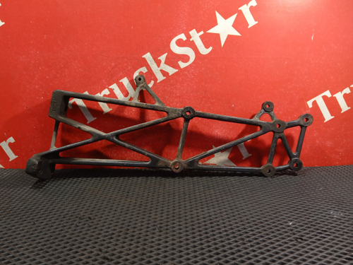 Кронштейн глушителя