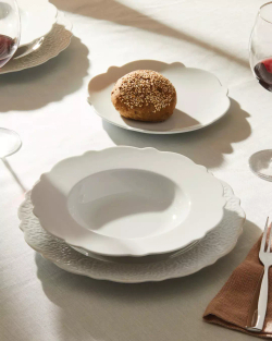 Alessi - Десертная тарелка декорированная 20,5 см. / артикул   MW01/5  / GTIN 8003299318971