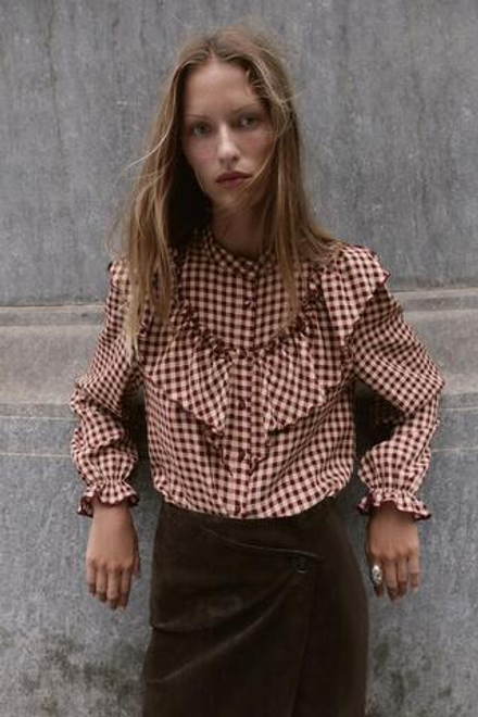 ZARA БЛУЗА В КЛЕТКУ ВИШИ С ВОЛАНАМИ, БУРГУНДИ