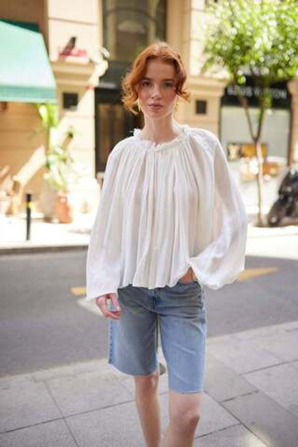 БЛУЗА ВОЗДУШНАЯ СО СКЛАДКАМИ