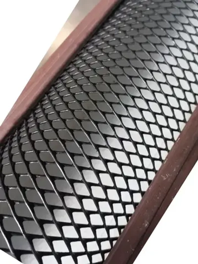 Суперпрочная Сетка для защиты водостока от мусора и листьев 0,4х1,7м