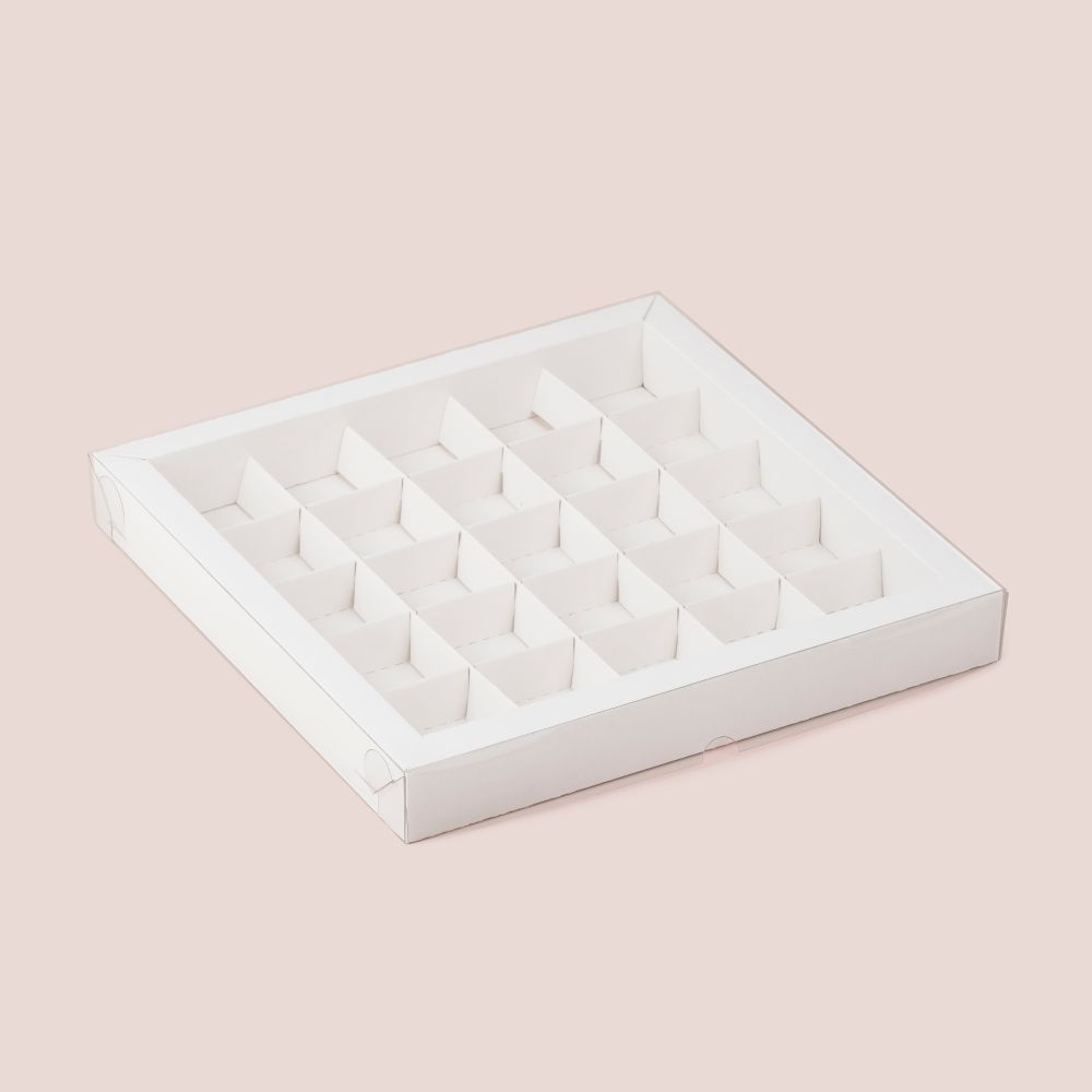 Коробка для 25 конфет с пластиковой крышкой