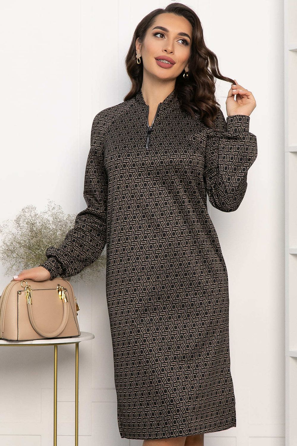 Платье Изящный образ (коричневое) П13749-19М LT Collection