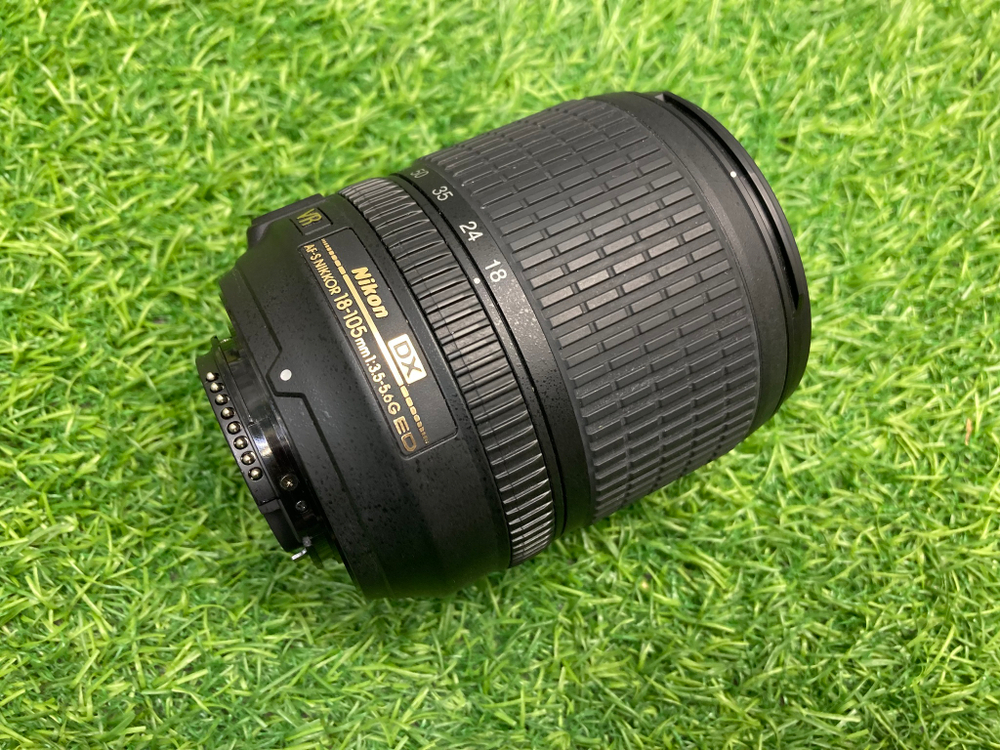 Nikon 18-105mm 3.5-5.6G AF-S ED DX VR Nikkor