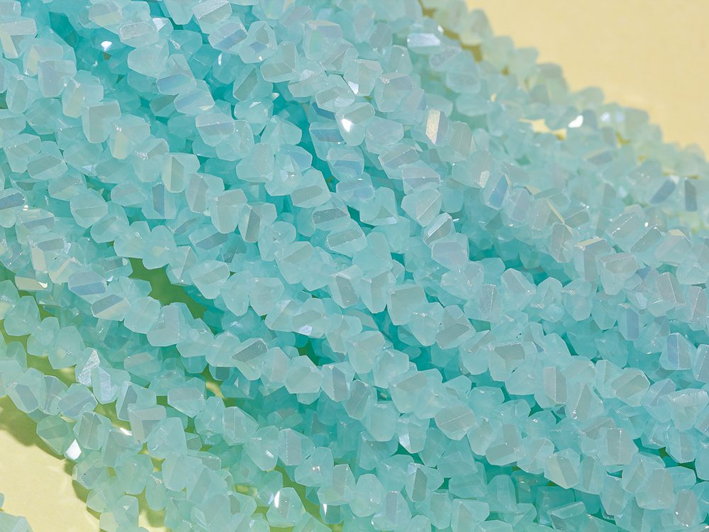 Нить бусин для украшений 4мм (ювелирное стекло)