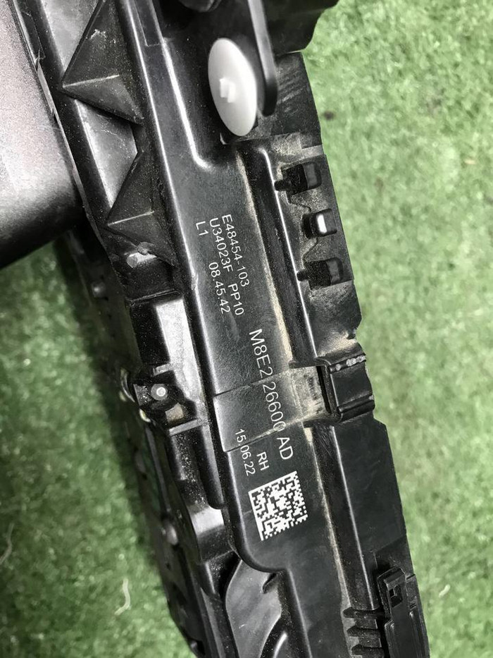 Ручка двери передняя правая RR Vogue 5 L460 21-нв