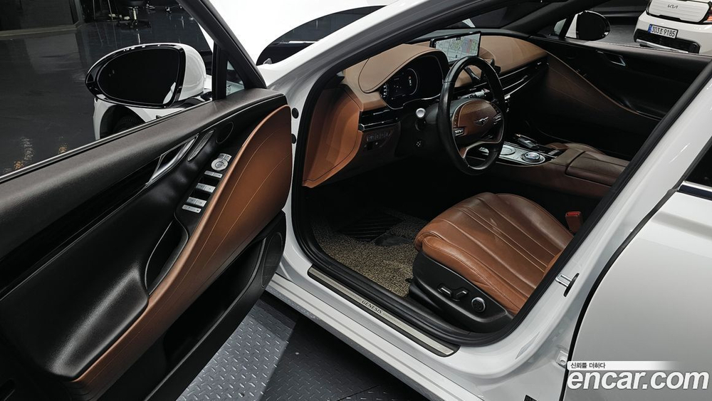 Genesis G80 (RG3) Бензин 2.5 Turbo 2WD (05.2020)