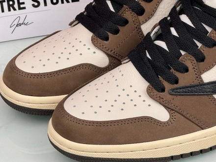 Air Jordan 1 Retro High Travis Scott OG Mocha