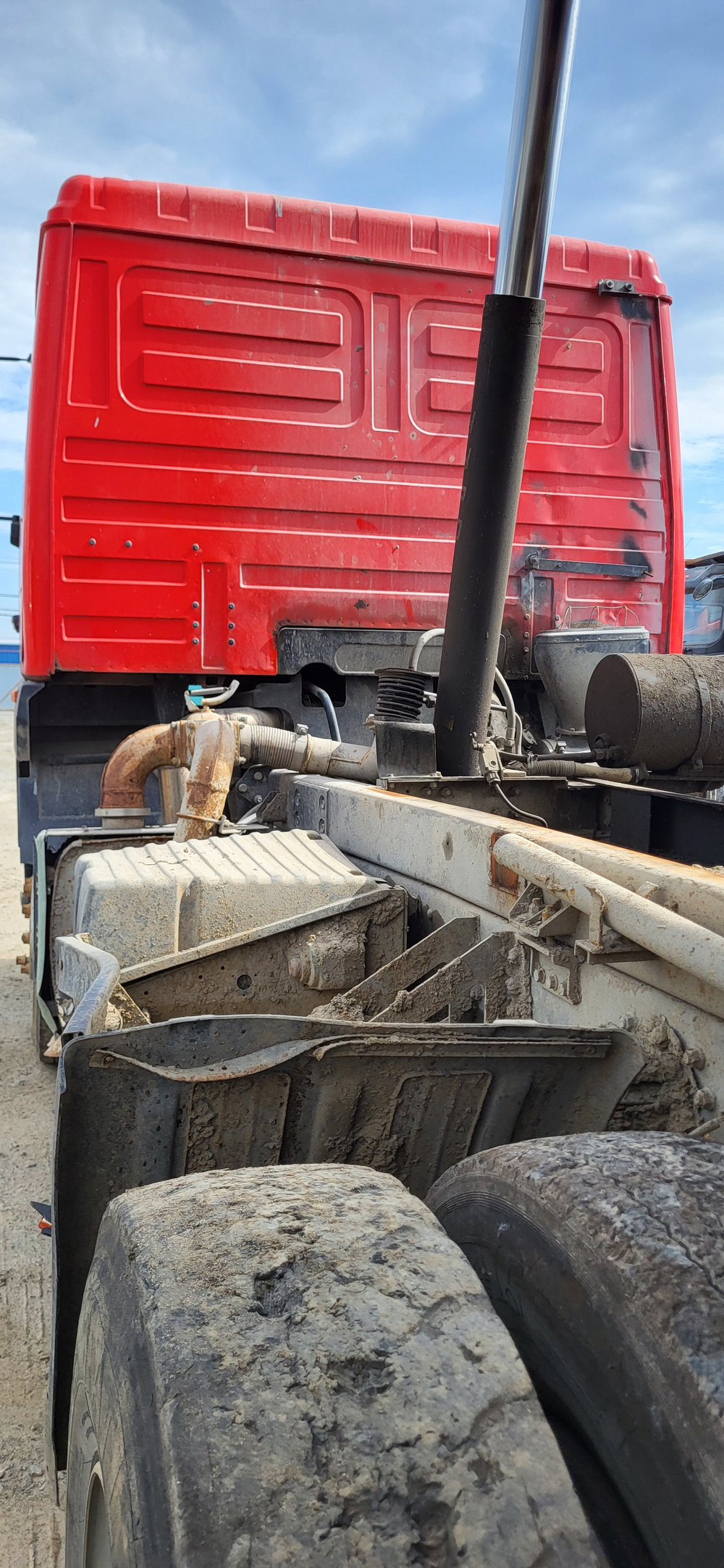 МАЗ 6501* 6x4 Самосвал 650128-8520-000 (Дизельный, 11,6 л, 423 л.с., МТ)