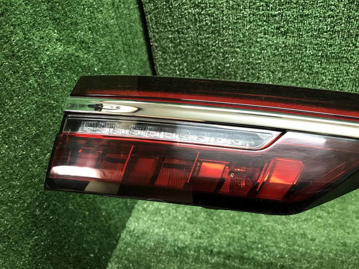 Фонарь крышки багажника Geely Monjaro (2021-н.в.)