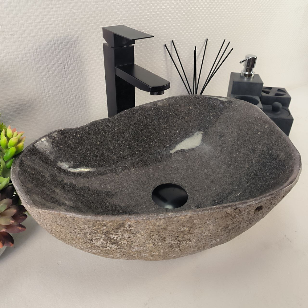 Раковина из речного камня RS-64987 48*34*15 0861