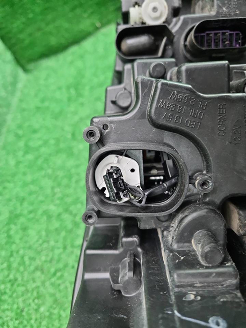 Фара левая Skoda Octavia A8 (2019-2024) LED