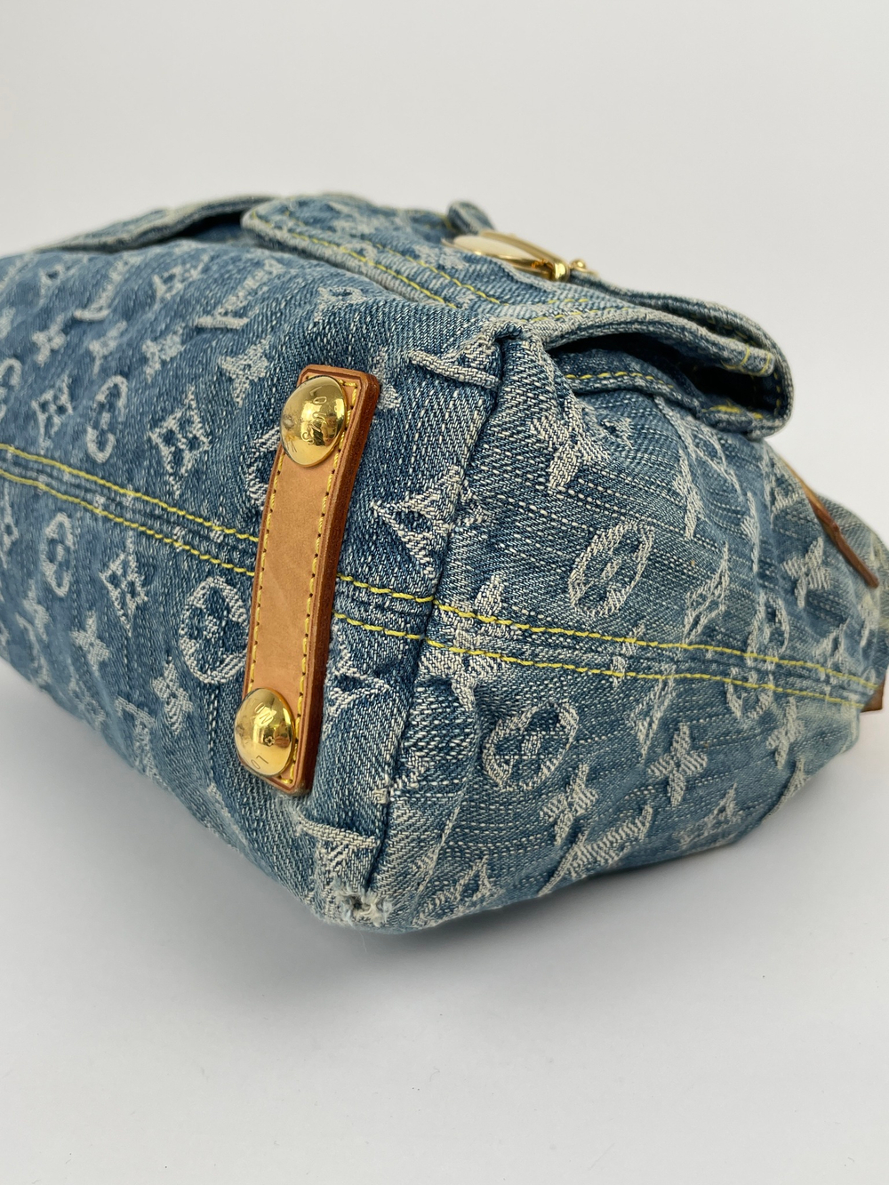 Сумка Louis Vuitton BLUE MONOGRAM DENIM & VACHETTA LEATHER BAGGY PM