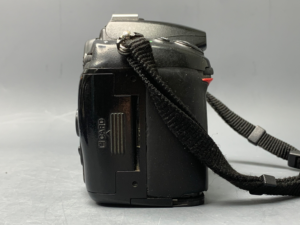 Nikon D7000 Body 570.040 Кадров