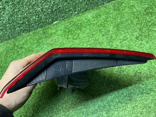 Фонарь левый внутренний Suzuki Vitara 2 (14-19)