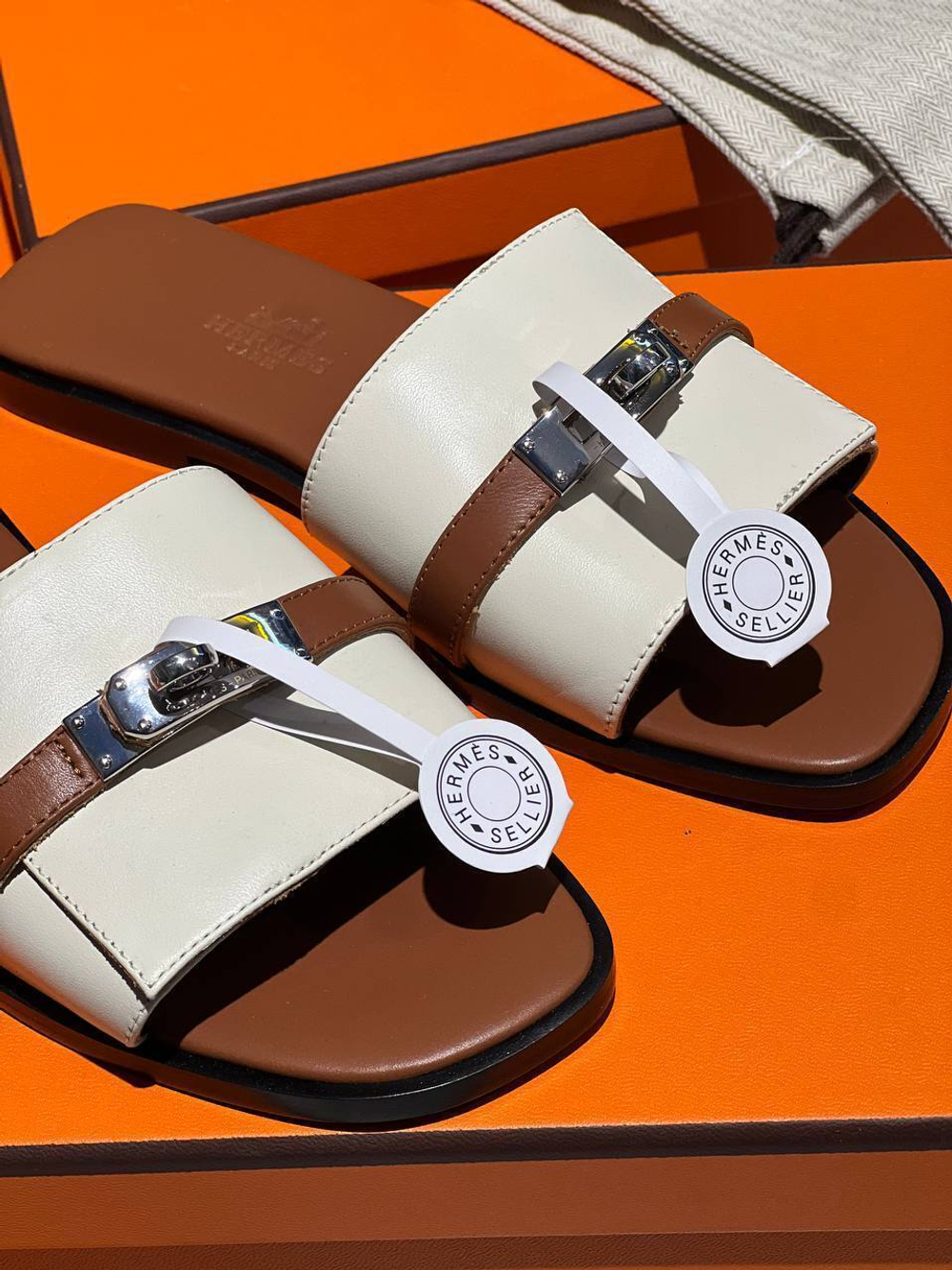 Шлепанцы Hermes