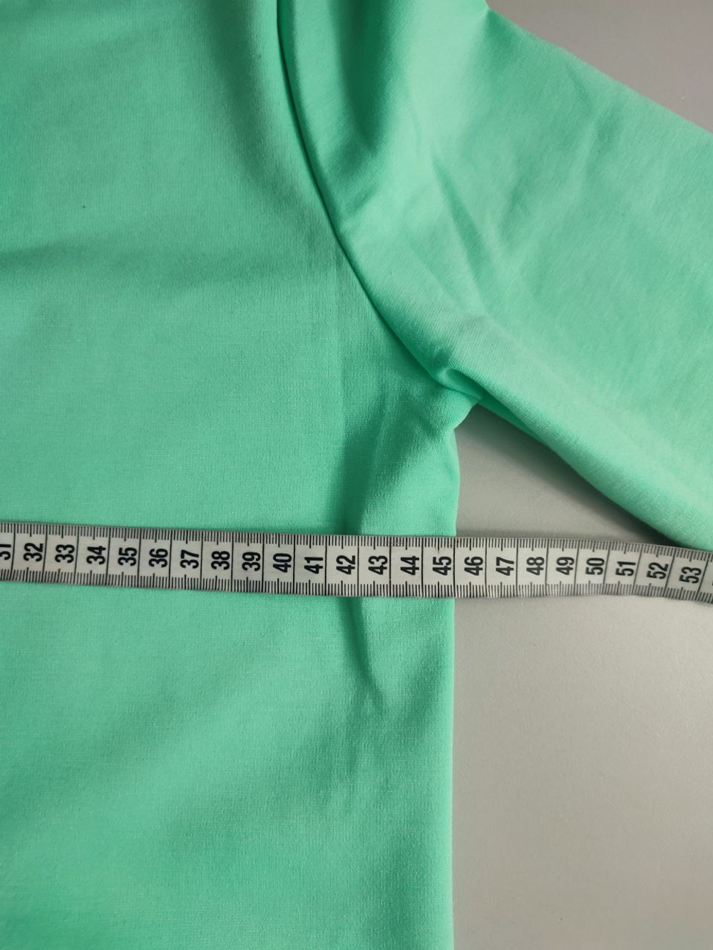 Джемпер красивый 44-46 размер