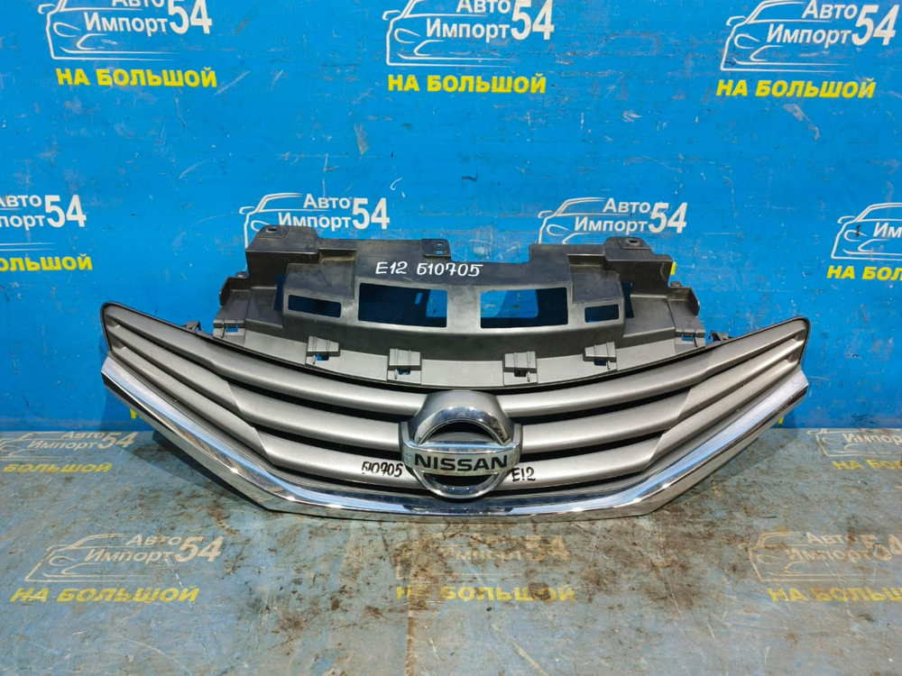 Решетка радиатора NISSAN NOTE 2012-2016