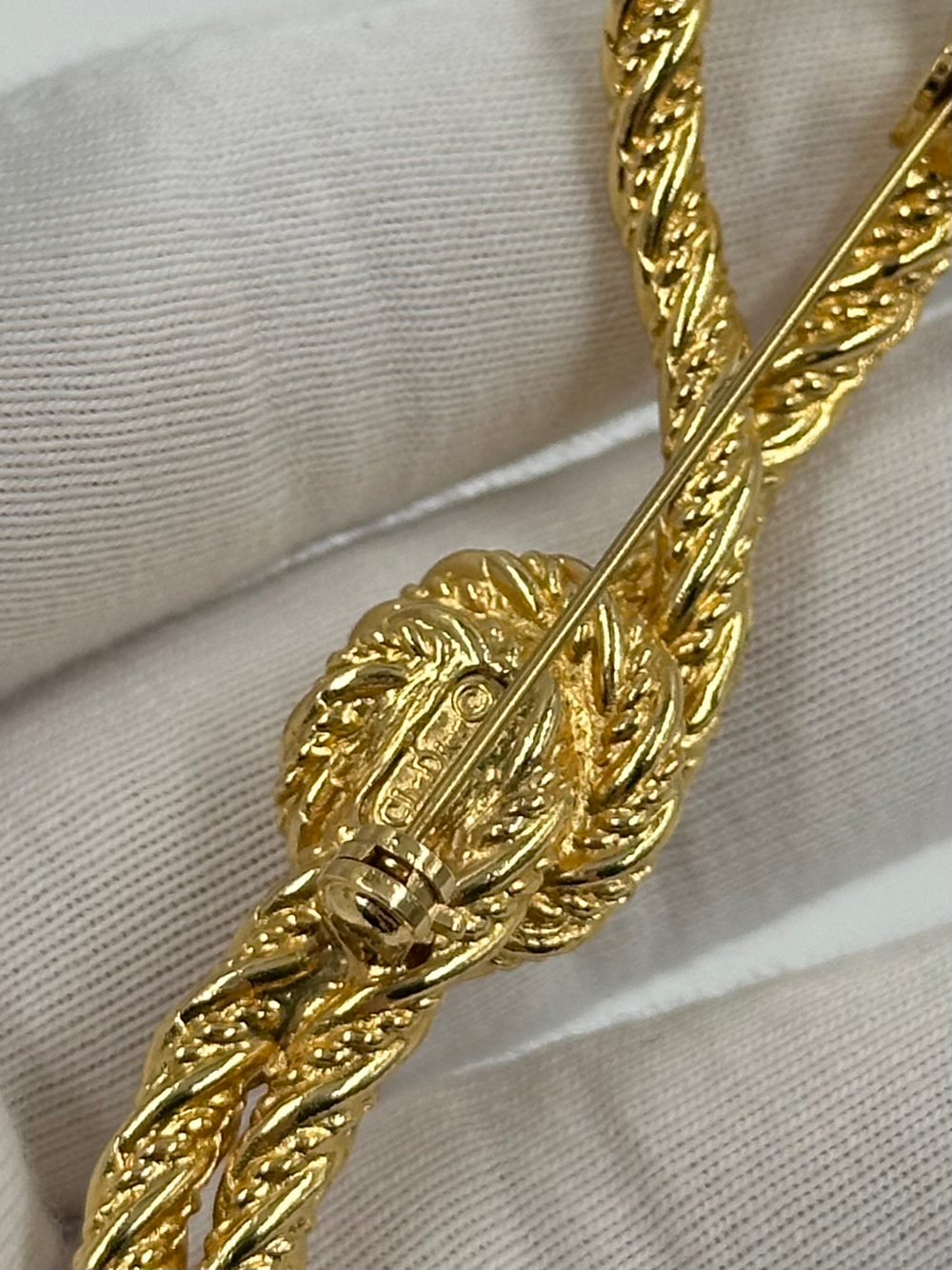 Брошь Christian Dior