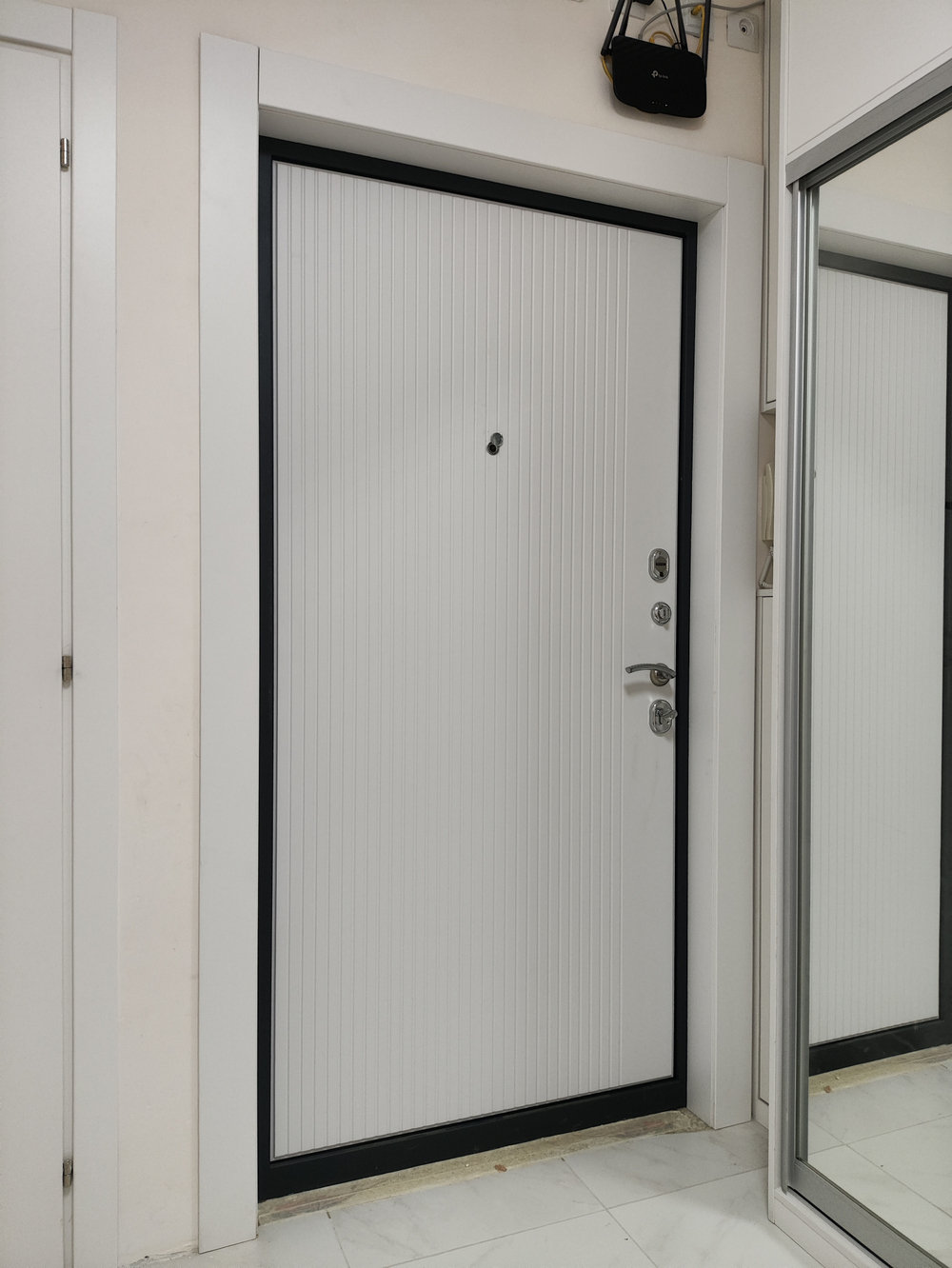 076 Шторм белая матовая 12мм