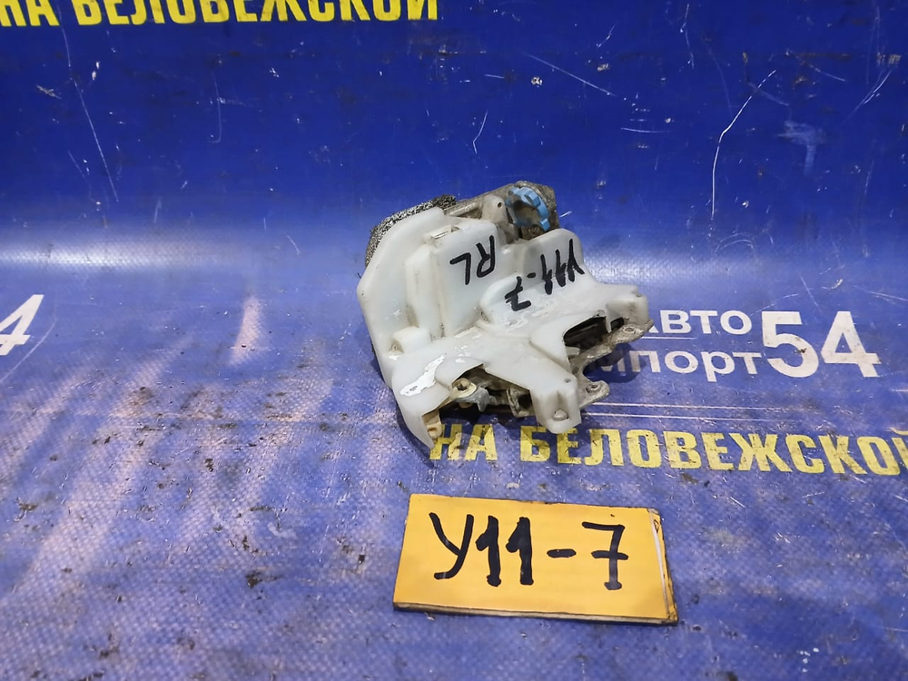 Замок двери задней левой NISSAN AD 1999-2008