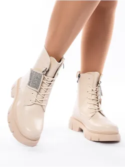 Зимние ботинки на высокой платформе