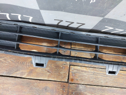 Решетка переднего бампера Kia Seltos 19-нв Б/У Оригинал 86531Q5000