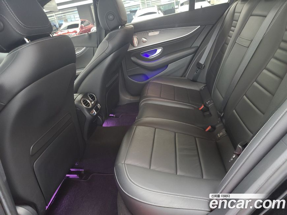 Mercedes-Benz E-Class W213 E350 4MATIC AMG Line (04.2022)