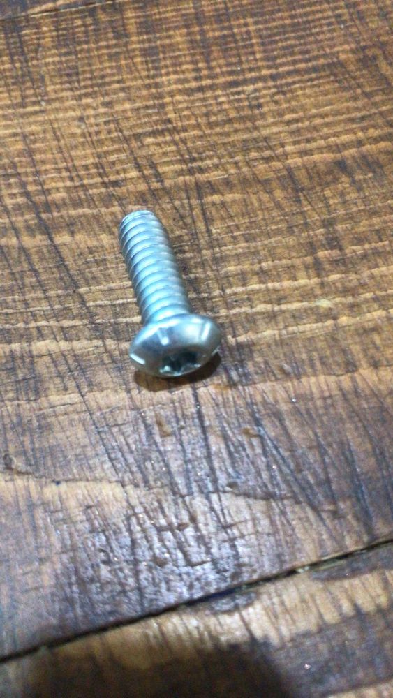 940 ВИНТ 8 ММ, ГОЛОВКА ШЕСТИГРАННАЯ ЗВЕЗДОЧКА, СТАЛЬ 940 ВИНТ 8 ММ, ГОЛОВКА ШЕСТИГРАННАЯ ЗВЕЗДОЧКА, СТАЛЬ