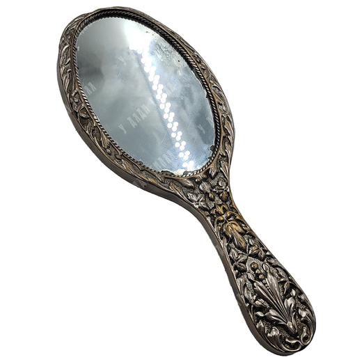 Ручное зеркало. Чеканка, посеребрение, металлический сплав, зеркало. До 1917 г.