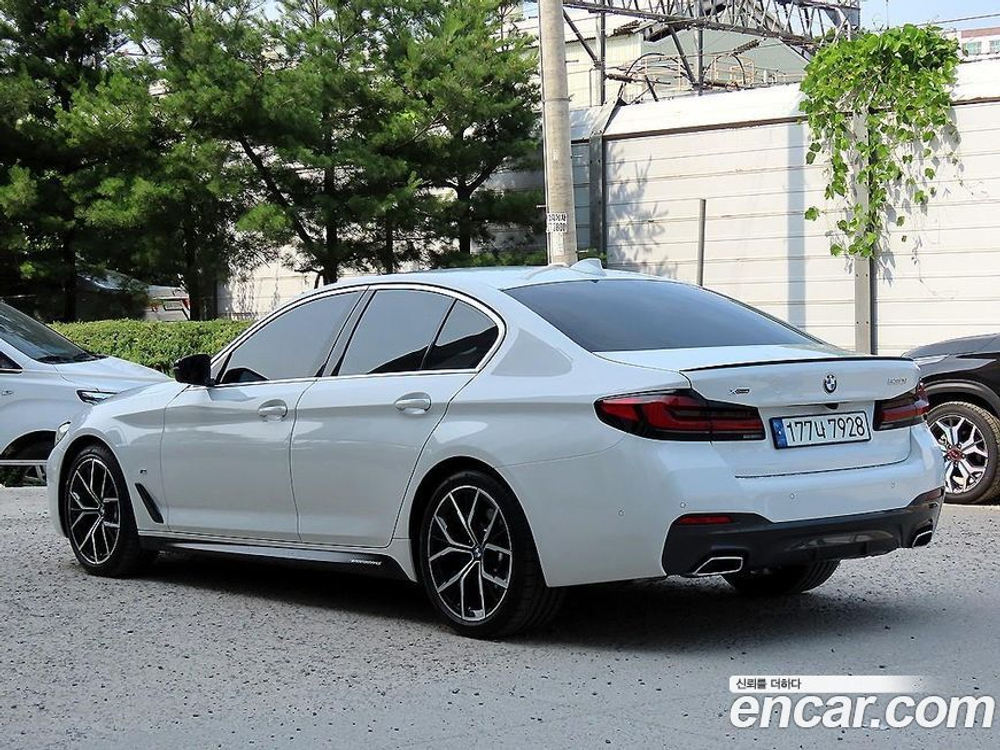 BMW 5 Series (G30) 530i xDrive M Sports (12.2020)