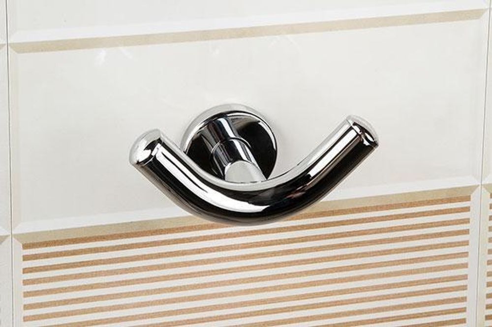 Крючок для ванны двойной латунь MONACO 16373.В глянцевый